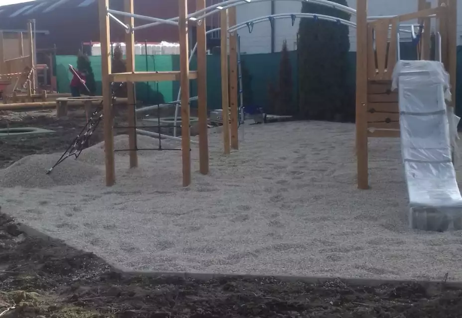 hřiště rekonstrukce